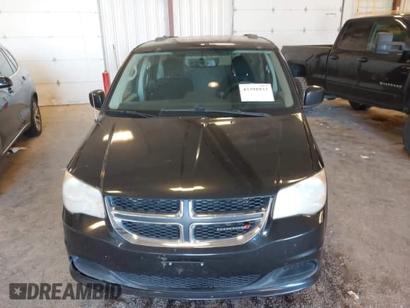 ✅ 2015 Dodge Grand Caravan SXT • VIN: 2C4RDGCG1FR512698 • Lot: 43391933. Wystawiony na IAAI z przebiegiem 142 172 mil. Bezpłatny archiwum sprzedaży aukcyjnych z USA i szczegółowy raport historii pojazdu na DreamBid. Zdjęcie 6.