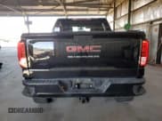 ✅ 2021 GMC Sierra 1500 • VIN: 1GTU9AEF8MZ229571 • Lot: 62385015. Wystawiony na Copart z przebiegiem 96 058 mil. Bezpłatny archiwum sprzedaży aukcyjnych z USA i szczegółowy raport historii pojazdu na DreamBid. Zdjęcie 6.