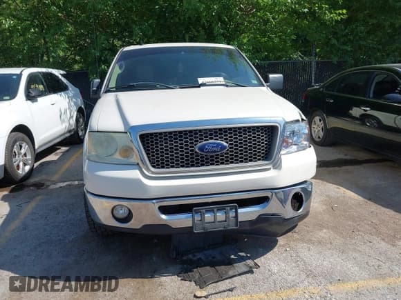 ✅ 2008 Ford F-150 XLT • VIN: 1FTPW12518FB34228 • Lot: 42666774. Listed on IAAI with 156,590 mi. Free auction sales archive from the USA and detailed vehicle history report at DreamBid. Image 12.