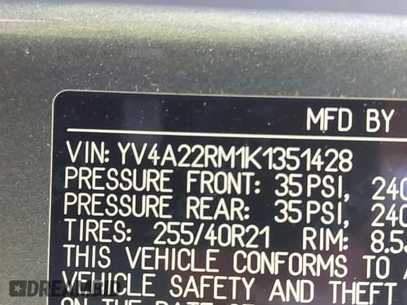 ✅ 2019 Volvo XC60 R-Design • VIN: YV4A22RM1K1351428 • Лот: 42199879. Опубликован ранее на IAAI с пробегом 75 101 миль. Бесплатный доступ к архиву аукционных продаж из США и подробный отчёт об истории автомобиля на DreamBid. Изображение 9.