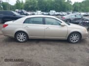 ✅ 2009 Toyota Avalon XL • VIN: 4T1BK36B39U327538 • Lot: 42740721. Wystawiony na IAAI z przebiegiem 127 683 mil. Bezpłatny archiwum sprzedaży aukcyjnych z USA i szczegółowy raport historii pojazdu na DreamBid. Zdjęcie 13.