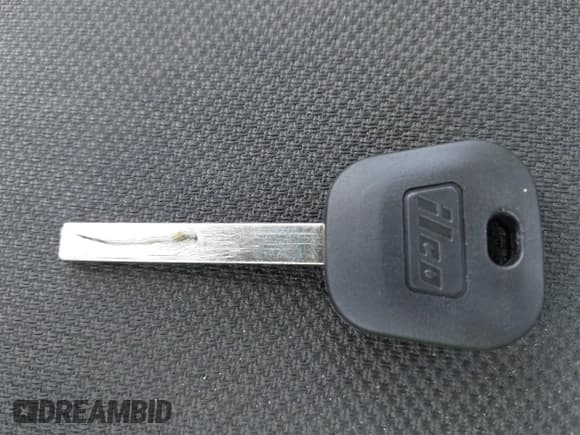 ✅ 2018 GMC Canyon 2WD SLE • VIN: 1GTG5CEN0J1155164 • Lot: 42639333. Wystawiony na IAAI z przebiegiem 136 753 mil. Bezpłatny archiwum sprzedaży aukcyjnych z USA i szczegółowy raport historii pojazdu na DreamBid. Zdjęcie 11.