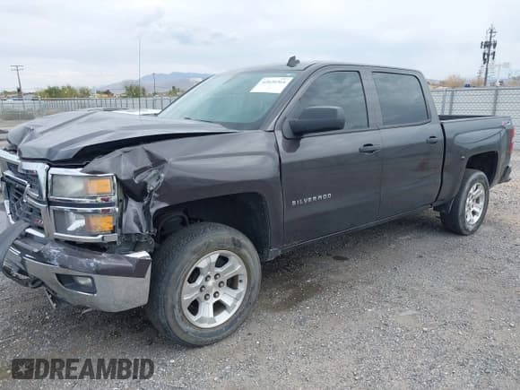 ✅ 2014 Chevrolet Silverado 1500 LT • VIN: 3GCUKREC7EG561639 • Lot: 42020364. Wystawiony na IAAI z przebiegiem 154 785 mil. Bezpłatny archiwum sprzedaży aukcyjnych z USA i szczegółowy raport historii pojazdu na DreamBid. Zdjęcie 17.
