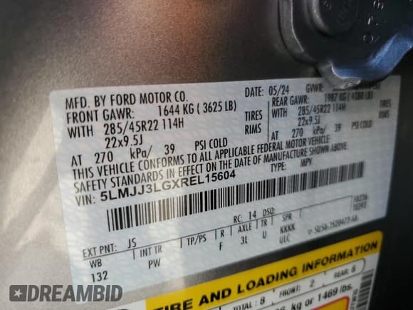 ✅ 2024 Lincoln Navigator Reserve • VIN: 5LMJJ3LGXREL15604 • Lot: 62642545. Listed on Copart with 8,127 mi. Free auction sales archive from the USA and detailed vehicle history report at DreamBid. Image 14.