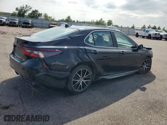 2021 Toyota Camry SE с VIN 4T1G11BK9MU025473, выставлен на аукционе Copart как лот 65742085 с пробегом 73 972 миль миль и Списание • Salvage title. История ставок и продаж доступна на DreamBid. Изображение 3.