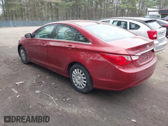 ✅ 2013 Hyundai Sonata GL • VIN: 5NPEB4AC9DH590482 • Lot: 41729895. Listed on IAAI with 194,151 mi. Free auction sales archive from the USA and detailed vehicle history report at DreamBid. Image 3.