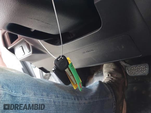 ✅ 2017 Toyota Tacoma SR5 • VIN: 5TFSZ5AN9HX054664 • Lot: 41925825. Listed on IAAI with 104,725 mi. Free auction sales archive from the USA and detailed vehicle history report at DreamBid. Image 11.