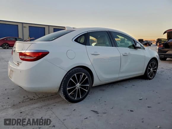 ✅ 2016 Buick Verano Sport Touring • VIN: 1G4PW5SK2G4136718 • Lot: 96931525. Listed on Copart with 139,713 mi. Free auction sales archive from the USA and detailed vehicle history report at DreamBid. Image 3.