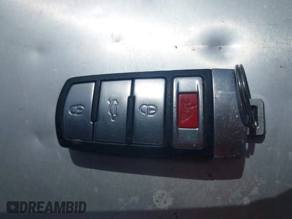 ✅ 2008 Volkswagen Passat Lux • VIN: WVWEK73CX8E129926 • Lot: 41878749. Wystawiony na IAAI z przebiegiem 208 708 mil. Bezpłatny archiwum sprzedaży aukcyjnych z USA i szczegółowy raport historii pojazdu na DreamBid. Zdjęcie 11.