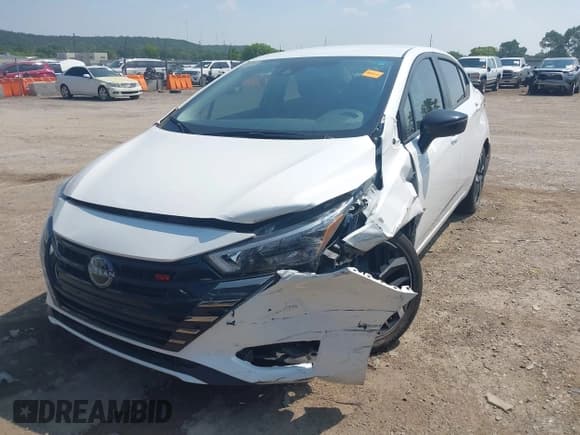 ✅ 2024 Nissan Versa SR • VIN: 3N1CN8FV3RL840308 • Лот: 42905349. Опубликован ранее на IAAI с пробегом 11 389 миль. Бесплатный доступ к архиву аукционных продаж из США и подробный отчёт об истории автомобиля на DreamBid. Изображение 16.