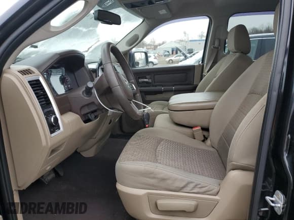 ✅ 2009 Dodge 1500 SLT • VIN: 1D3HV18P39S781679 • Lot: 44516065. Wystawiony na Copart z przebiegiem 209 366 mil. Bezpłatny archiwum sprzedaży aukcyjnych z USA i szczegółowy raport historii pojazdu na DreamBid. Zdjęcie 7.