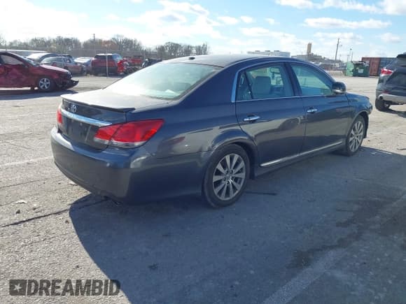 ✅ 2012 Toyota Avalon Limited • VIN: 4T1BK3DB2CU455182 • Лот: 43808481. Опубликован ранее на IAAI с пробегом 96 124 миль. Бесплатный доступ к архиву аукционных продаж из США и подробный отчёт об истории автомобиля на DreamBid. Изображение 4.