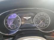 ✅ 2019 Bentley Bentayga V8 • VIN: SJAAM2ZV4KC024727 • Lot: 80631684. Wystawiony na Copart z przebiegiem 38 304 mil. Bezpłatny archiwum sprzedaży aukcyjnych z USA i szczegółowy raport historii pojazdu na DreamBid. Zdjęcie 8.