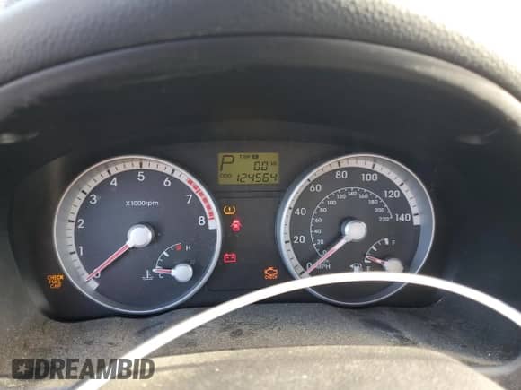 2008 Hyundai Accent GLS z VIN KMHCN46C58U175979, wystawiony jako Copart lot #76786744 z przebiegiem 124 564 mil mil oraz Czysty tytuł • Clean title. Historia ofert i sprzedaży dostępna na DreamBid. Obrazek 9.