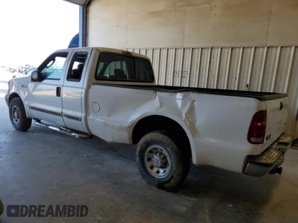 ✅ 2003 Ford F-250 XL • VIN: 1FTNX20L93EB26307 • Lot: 48180475. Wystawiony na Copart z przebiegiem Nie podano. Bezpłatny archiwum sprzedaży aukcyjnych z USA i szczegółowy raport historii pojazdu na DreamBid. Zdjęcie 2.
