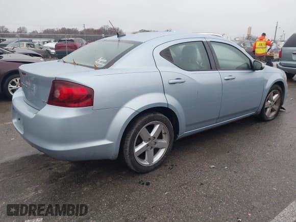 ✅ 2013 Dodge Avenger SXT • VIN: 1C3CDZCG6DN655727 • Lot: 43761311. Listed on IAAI with 179,498 mi. Free auction sales archive from the USA and detailed vehicle history report at DreamBid. Image 4.