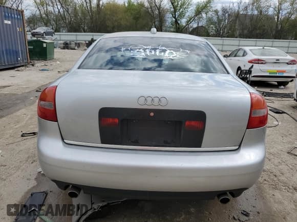 ✅ 2004 Audi A6 3.0L • VIN: WAULT64BX4N071537 • Lot: 55559585. Wystawiony na Copart z przebiegiem 115 197 mil. Bezpłatny archiwum sprzedaży aukcyjnych z USA i szczegółowy raport historii pojazdu na DreamBid. Zdjęcie 6.
