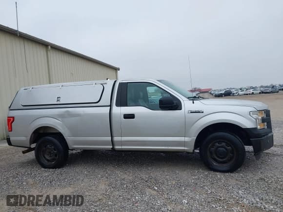 ✅ 2016 Ford F-150 XL • VIN: 1FTNF1CFXGKF00403 • Lot: 43746852. Wystawiony na IAAI z przebiegiem 194 577 mil. Bezpłatny archiwum sprzedaży aukcyjnych z USA i szczegółowy raport historii pojazdu na DreamBid. Zdjęcie 13.
