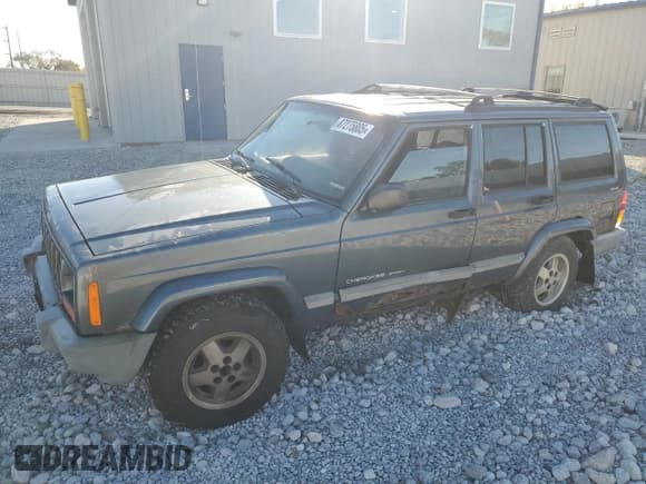 ✅ 2001 Jeep Cherokee Sport • VIN: 1J4FF48S21L567522 • Lot: 87275805. Listed on Copart with 278,075 mi. Free auction sales archive from the USA and detailed vehicle history report at DreamBid. Image 1.