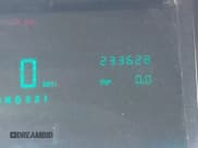 ✅ 1995 Cadillac Concours • VIN: 1G6KF52Y2SU201050 • Lot: 42648124. Wystawiony na IAAI z przebiegiem 233 628 mil. Bezpłatny archiwum sprzedaży aukcyjnych z USA i szczegółowy raport historii pojazdu na DreamBid. Zdjęcie 15.