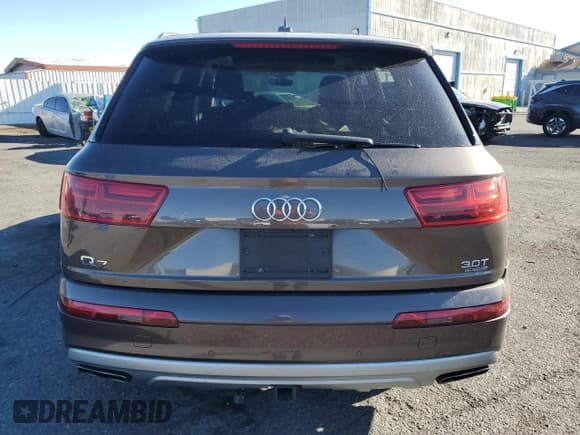 ✅ 2017 Audi Q7 Prestige • VIN: WA1VAAF7XHD054613 • Лот: 49283225. Опубликован ранее на Copart с пробегом 132 181 миль. Бесплатный доступ к архиву аукционных продаж из США и подробный отчёт об истории автомобиля на DreamBid. Изображение 6.