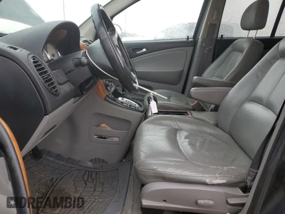 ✅ 2007 Saturn VUE V6 • VIN: 5GZCZ53467S841462 • Lot: 44927635. Wystawiony na Copart z przebiegiem 219 919 mil. Bezpłatny archiwum sprzedaży aukcyjnych z USA i szczegółowy raport historii pojazdu na DreamBid. Zdjęcie 7.