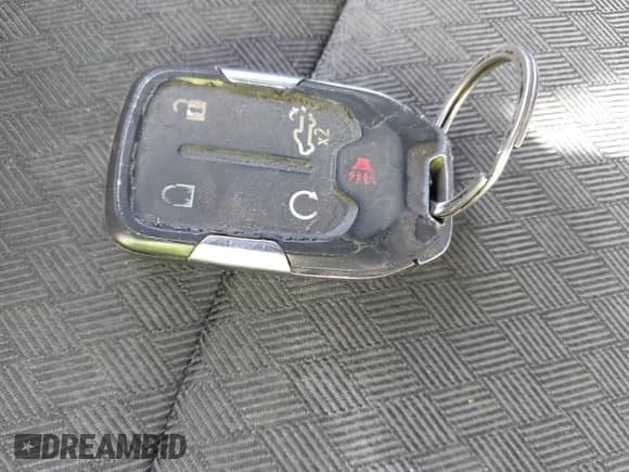 ✅ 2019 Chevrolet Silverado 1500 LT Trail Boss • VIN: 1GCPYFED1KZ366585 • Lot: 42853574. Wystawiony na IAAI z przebiegiem 102 469 mil. Bezpłatny archiwum sprzedaży aukcyjnych z USA i szczegółowy raport historii pojazdu na DreamBid. Zdjęcie 11.