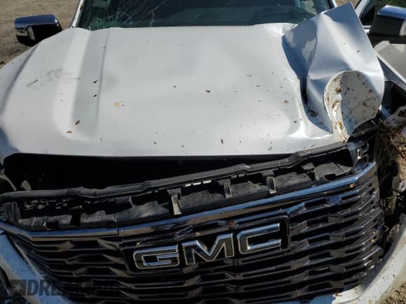 ✅ 2022 GMC Sierra 1500 Denali Ultimate • VIN: 1GTUUHEL6NZ559840 • Lot: 69200104. Wystawiony na Copart z przebiegiem 30 404 mil. Bezpłatny archiwum sprzedaży aukcyjnych z USA i szczegółowy raport historii pojazdu na DreamBid. Zdjęcie 11.