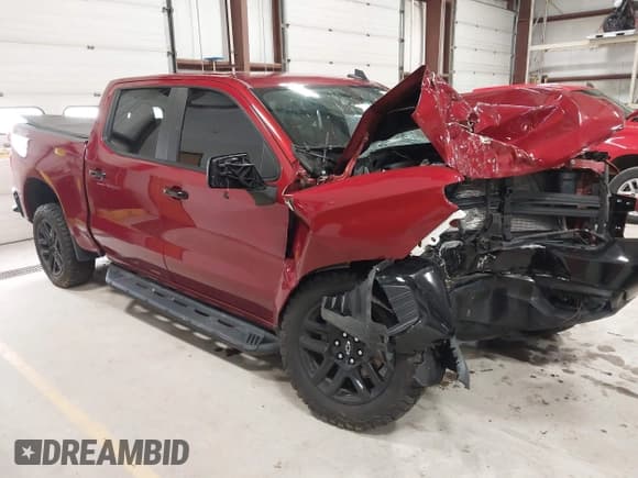 ✅ 2021 Chevrolet Silverado 1500 LT Trail Boss • VIN: 3GCPYFEL4MG430175 • Lot: 41932628. Wystawiony na IAAI z przebiegiem 64 654 mil. Bezpłatny archiwum sprzedaży aukcyjnych z USA i szczegółowy raport historii pojazdu na DreamBid. Zdjęcie 1.