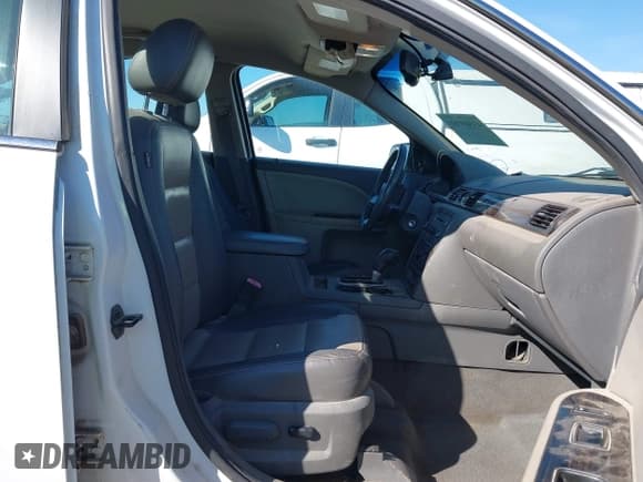 ✅ 2008 Mercury Sable • VIN: 1MEHM40W68G621361 • Lot: 43569761. Listed on IAAI with 173,660 mi. Free auction sales archive from the USA and detailed vehicle history report at DreamBid. Image 5.