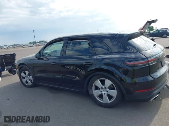 ✅ 2020 Porsche Cayenne • VIN: WP1AA2AY7LDA01031 • Lot: 42258014. Wystawiony na IAAI z przebiegiem 72 332 mil. Bezpłatny archiwum sprzedaży aukcyjnych z USA i szczegółowy raport historii pojazdu na DreamBid. Zdjęcie 14.
