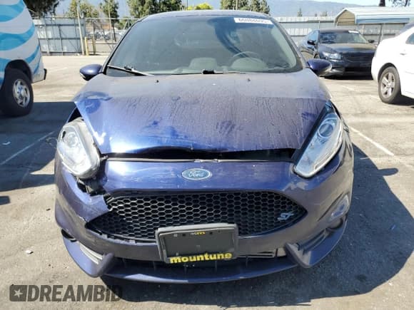 ✅ 2016 Ford Fiesta ST • VIN: 3FADP4GX3GM130696 • Lot: 66088695. Wystawiony na Copart z przebiegiem Nie podano. Bezpłatny archiwum sprzedaży aukcyjnych z USA i szczegółowy raport historii pojazdu na DreamBid. Zdjęcie 5.