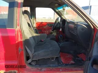 ✅ 1999 Chevrolet S-10 LS • VIN: 1GCCS1947XK209530 • Лот: 41409868. Опубликован ранее на IAAI с пробегом 213 832 миль. Бесплатный доступ к архиву аукционных продаж из США и подробный отчёт об истории автомобиля на DreamBid. Изображение 5.