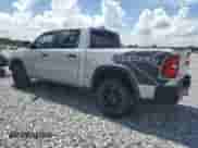2025 Ram 1500 Rebel z VIN 1C6SRFLP5SN521500, wystawiony jako Copart lot #67063795 z przebiegiem 15 845 mil mil oraz Szkoda całkowita • Salvage title. Historia ofert i sprzedaży dostępna na DreamBid. Obrazek 2.