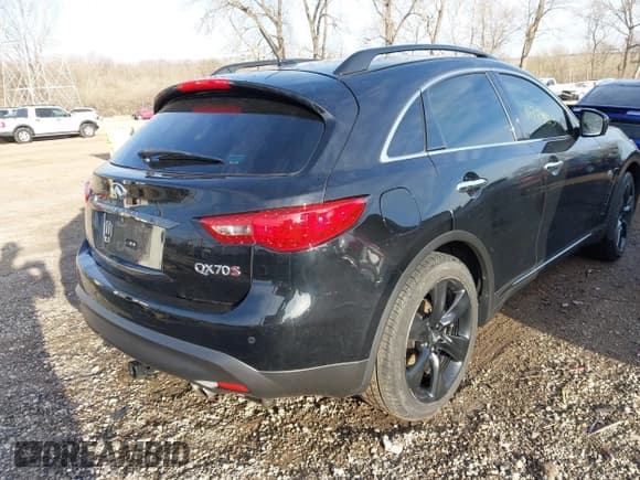 ✅ 2016 Infiniti QX70 • VIN: JN8CS1MW9GM400206 • Lot: 41779433. Listed on IAAI with 108,098 mi. Free auction sales archive from the USA and detailed vehicle history report at DreamBid. Image 4.