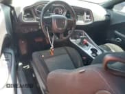 ✅ 2022 Dodge Challenger SXT • VIN: 2C3CDZGG6NH144734 • Лот: 60595095. Опубликован ранее на Copart с пробегом 45 390 миль. Бесплатный доступ к архиву аукционных продаж из США и подробный отчёт об истории автомобиля на DreamBid. Изображение 8.