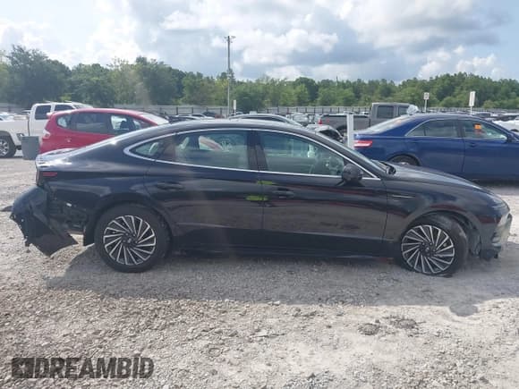 ✅ 2024 Hyundai Sonata Limited • VIN: KMHL54JJ8RA094631 • Лот: 42438011. Опубликован ранее на IAAI с пробегом 13 976 миль. Бесплатный доступ к архиву аукционных продаж из США и подробный отчёт об истории автомобиля на DreamBid. Изображение 13.