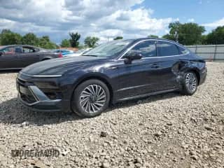 2024 Hyundai Sonata SEL z VIN KMHL34JJ0RA095763, wystawiony jako Copart lot #69824085 z przebiegiem 22 337 mil mil oraz Szkoda całkowita • Salvage title. Historia ofert i sprzedaży dostępna na DreamBid. Obrazek 1.