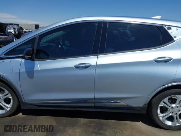 ✅ 2017 Chevrolet Bolt EV LT • VIN: 1G1FW6S08H4185243 • Lot: 42184763. Wystawiony na IAAI z przebiegiem 78 347 mil. Bezpłatny archiwum sprzedaży aukcyjnych z USA i szczegółowy raport historii pojazdu na DreamBid. Zdjęcie 15.