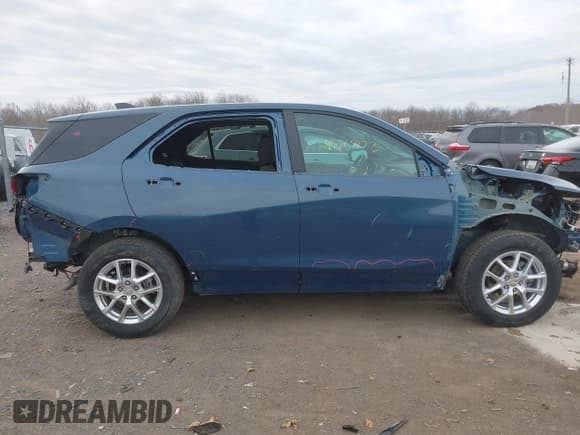 ✅ 2024 Chevrolet Equinox LT • VIN: 3GNAXUEG7RL374044 • Lot: 43765473. Listed on IAAI with 10,852 mi. Free auction sales archive from the USA and detailed vehicle history report at DreamBid. Image 14.