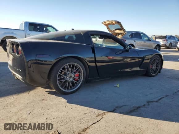 2005 Chevrolet Corvette с VIN 1G1YY24U555117595, выставлен на аукционе Copart как лот 79526124 с пробегом 174 641 миль миль и Списание • Salvage title. История ставок и продаж доступна на DreamBid. Изображение 3.