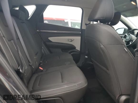 ✅ 2023 Hyundai Tucson SEL • VIN: 5NMJB3AE3PH194821 • Lot: 74841884. Wystawiony na Copart z przebiegiem 13 517 mil. Bezpłatny archiwum sprzedaży aukcyjnych z USA i szczegółowy raport historii pojazdu na DreamBid. Zdjęcie 11.