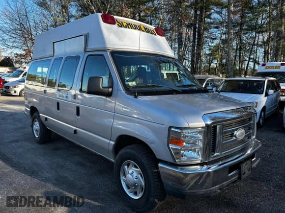 ✅ 2014 Ford Econoline Cargo Commercial • VIN: 1FTNE2EW9EDA74372 • Лот: 93971895. Опубликован ранее на Copart с пробегом 159 541 миль. Бесплатный доступ к архиву аукционных продаж из США и подробный отчёт об истории автомобиля на DreamBid. Изображение 1.