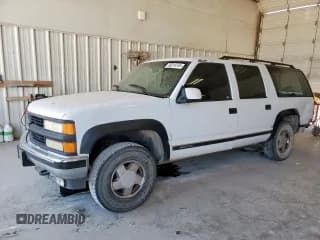 ✅ 1996 Chevrolet Suburban • VIN: 3GNFK16RXTG128396 • Lot: 68016755. Wystawiony na Copart z przebiegiem 253 110 mil. Bezpłatny archiwum sprzedaży aukcyjnych z USA i szczegółowy raport historii pojazdu na DreamBid. Zdjęcie 1.