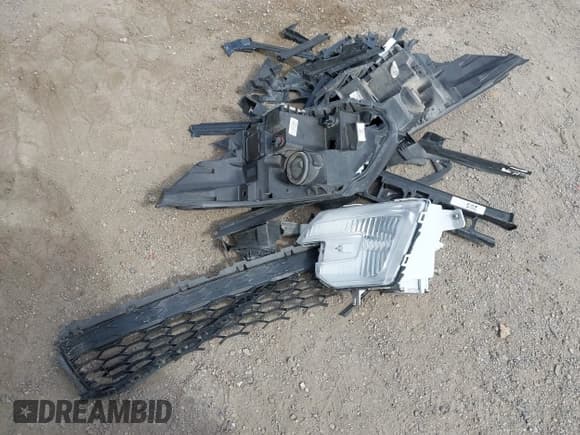 ✅ 2017 Ford Explorer XLT • VIN: 1FM5K8DH5HGB79150 • Лот: 42215905. Опубликован ранее на IAAI с пробегом 191 043 миль. Бесплатный доступ к архиву аукционных продаж из США и подробный отчёт об истории автомобиля на DreamBid. Изображение 12.