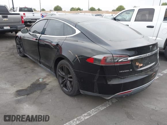✅ 2015 Tesla Model S 85D • VIN: 5YJSA1E23FF104434 • Лот: 43622961. Опубликован ранее на IAAI с пробегом 72 112 миль. Бесплатный доступ к архиву аукционных продаж из США и подробный отчёт об истории автомобиля на DreamBid. Изображение 3.