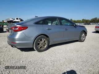 ✅ 2017 Hyundai Sonata 2.4L • VIN: 5NPE24AF9HH521971 • Lot: 81993935. Wystawiony na Copart z przebiegiem 194 820 mil mil. Skorzystaj z bezpłatnego archiwum sprzedaży aukcyjnych z USA i zobacz szczegółowy raport historii pojazdu na DreamBid. Zdjęcie 3.