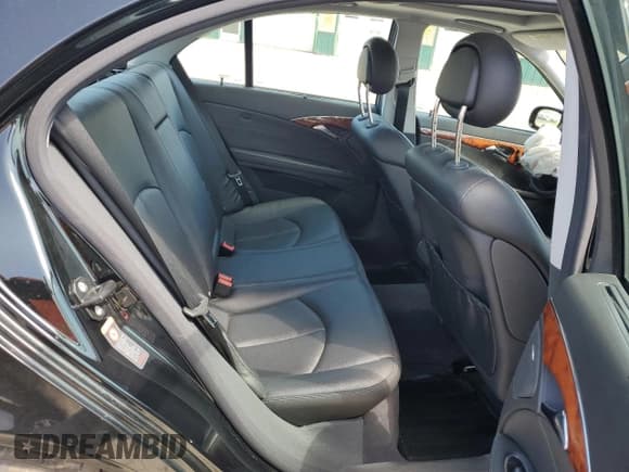 ✅ 2005 Mercedes-Benz E 320 • VIN: WDBUF82J05X179996 • Лот: 52081555. Опубликован ранее на Copart с пробегом 78 413 миль. Бесплатный доступ к архиву аукционных продаж из США и подробный отчёт об истории автомобиля на DreamBid. Изображение 11.