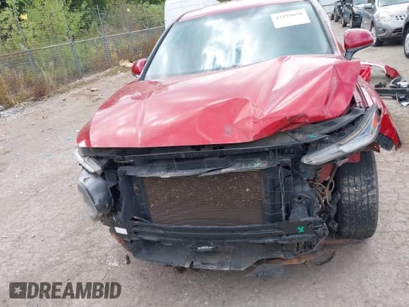 ✅ 2019 Hyundai Santa Fe SEL • VIN: 5NMS33AD6KH116826 • Lot: 43295058. Wystawiony na IAAI z przebiegiem 80 714 mil. Bezpłatny archiwum sprzedaży aukcyjnych z USA i szczegółowy raport historii pojazdu na DreamBid. Zdjęcie 13.