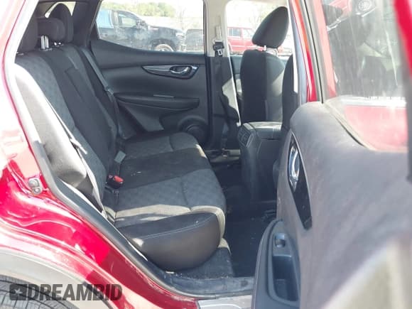 ✅ 2018 Nissan Rogue SV • VIN: JN1BJ1CP1JW151869 • Lot: 42238321. Wystawiony na IAAI z przebiegiem 82 940 mil. Bezpłatny archiwum sprzedaży aukcyjnych z USA i szczegółowy raport historii pojazdu na DreamBid. Zdjęcie 8.